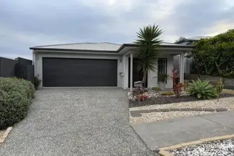 40 Hoist Ct, Augustine Heights, QLD 4300