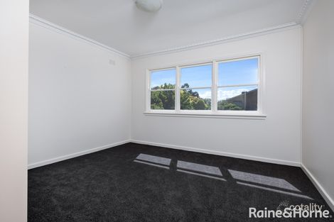 Property photo of 128 Meadow Street Kooringal NSW 2650