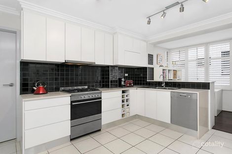 Property photo of 16/2 Kynaston Avenue Randwick NSW 2031