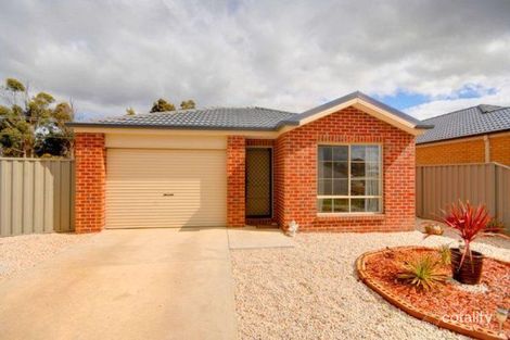 17 Macquarie Cl, Delacombe, VIC 3356