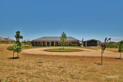 43 Old Monteagle Rd, Young, NSW 2594