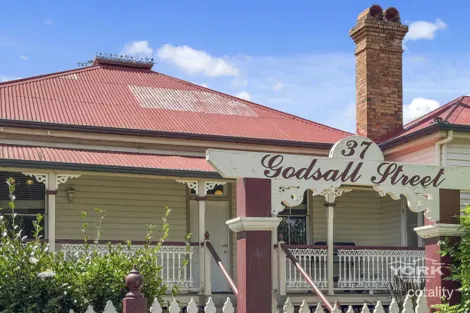37 Godsall St, East Toowoomba, QLD 4350