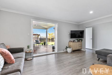 Property photo of 22 Farnley Way Duncraig WA 6023