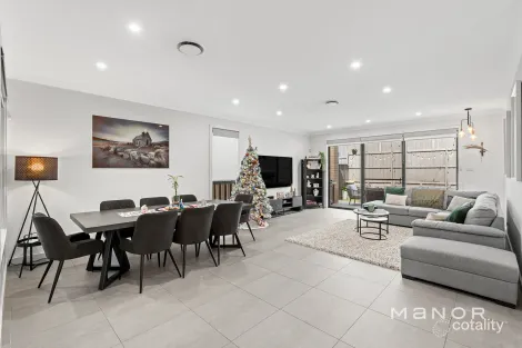 Property photo of 38 Kiewa Grove Gables NSW 2765