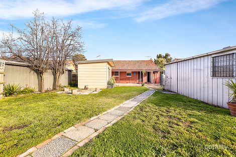 Property photo of 16 Fidge Court Jacana VIC 3047