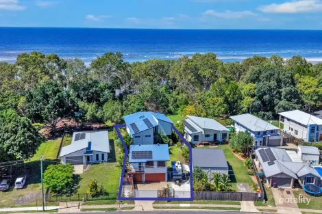 Property photo of 178 Kingfisher Parade Toogoom QLD 4655