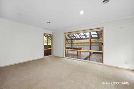 Property photo of 4 Glenbrook Close Mooroolbark VIC 3138