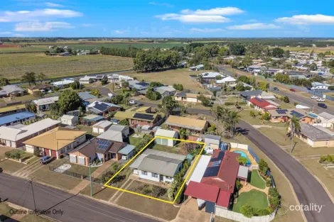 8 Robertson St, Kepnock, QLD 4670