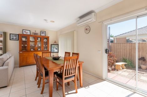 Property photo of 7 Reay Drive Craigieburn VIC 3064