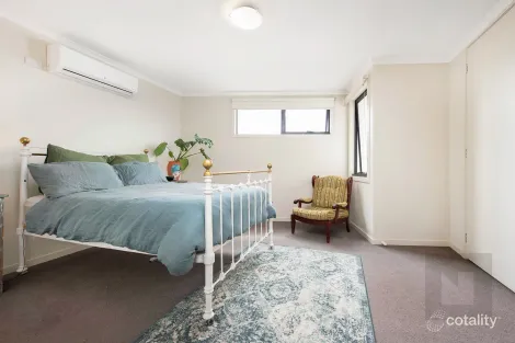 Property photo of 2/16 Dean Street Yarraville VIC 3013