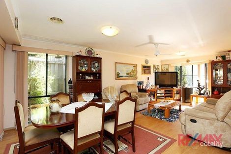 Property photo of 10 Bill Place Hampton Park VIC 3976