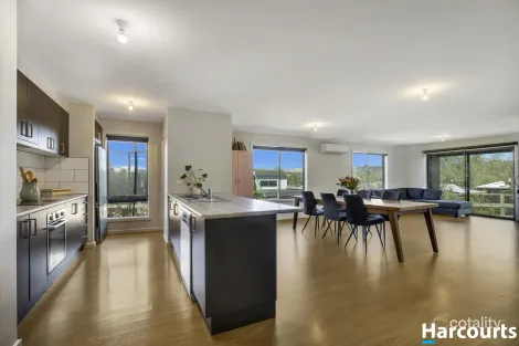 Property photo of 7 Heath Rise Foster VIC 3960