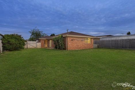 43 Bernborough Ave, Cranbourne West, VIC 3977