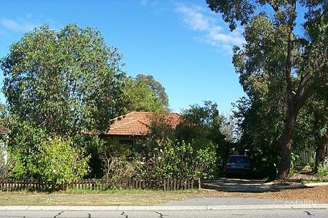 38 Stuart St, Koongamia, WA 6056