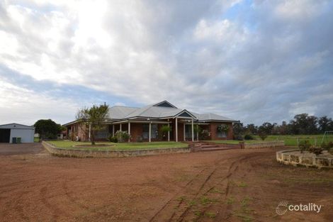 Property photo of 273 Eighth Street Harvey WA 6220