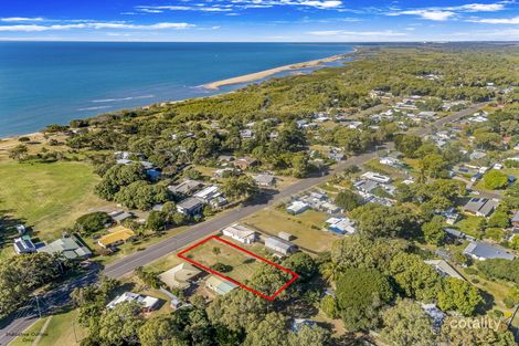 6 Moore Park Rd, Moore Park Beach, QLD 4670