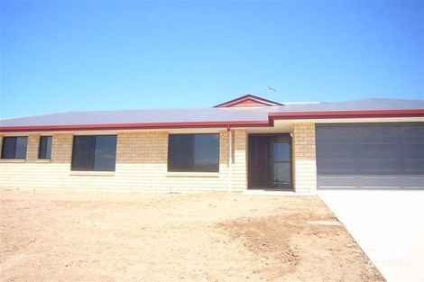 4 Yarrilee Cct, Dundowran, QLD 4655