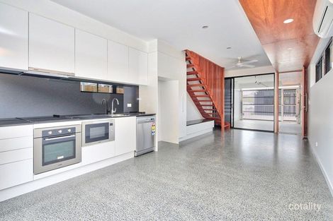 Property photo of 2/102 Kates Street Morningside QLD 4170