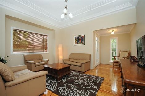Property photo of 8 Beatty Street Mount Lofty QLD 4350