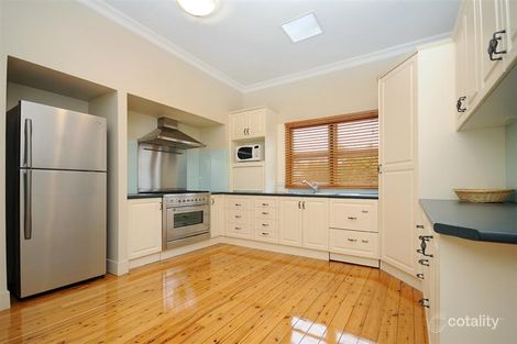 Property photo of 8 Beatty Street Mount Lofty QLD 4350