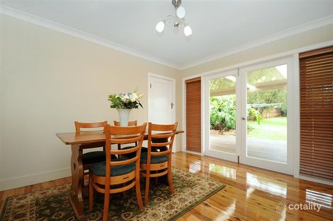 Property photo of 8 Beatty Street Mount Lofty QLD 4350
