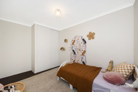 Property photo of 11 Casitas Street Champion Lakes WA 6111