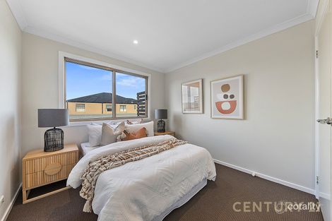 Property photo of 5 Pine Way Pakenham VIC 3810