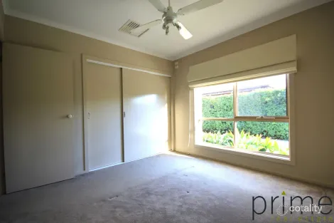 Property photo of 1/24 Cosgrove Street Breakwater VIC 3219