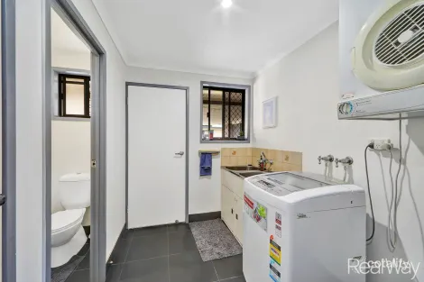 Property photo of 53 Sinclair Street Avenell Heights QLD 4670