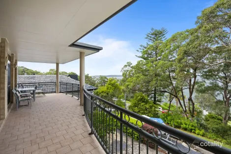 61 Beach Rd, Wangi Wangi, NSW 2267