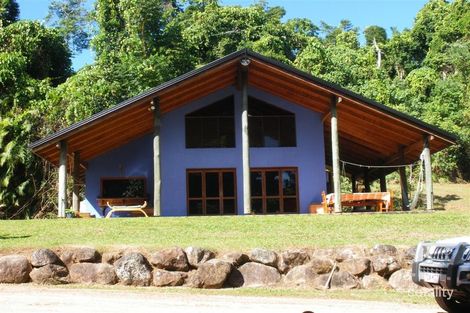 2 Plantation Dr, Bingil Bay, QLD 4852