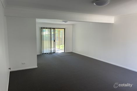 Property photo of 16 Hobbs Close Bateau Bay NSW 2261