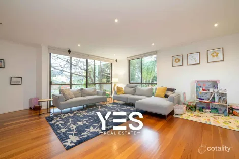 Property photo of 32 Lemana Crescent Mount Waverley VIC 3149