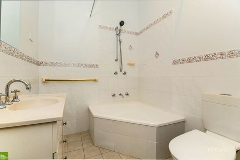 1/208 Farmborough Rd, Farmborough Heights, NSW 2526