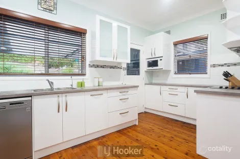 Property photo of 6 Eucalypt Close Wangi Wangi NSW 2267