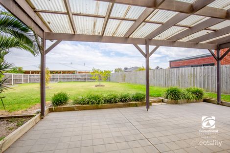 Property photo of 15 Eagle Bay Terrace Paynesville VIC 3880