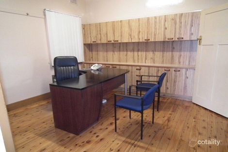 327 Wagga Rd, Lavington, NSW 2641