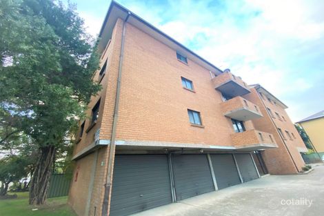 2/113 Moore St, Liverpool, NSW 2170