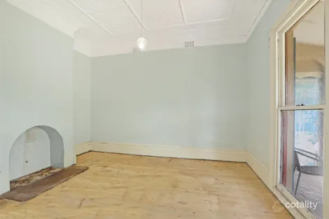 Property photo of 197 Cowper Street Goulburn NSW 2580