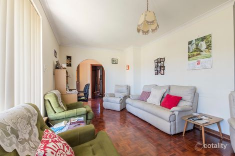 Property photo of 122 Railway Parade Queens Park WA 6107