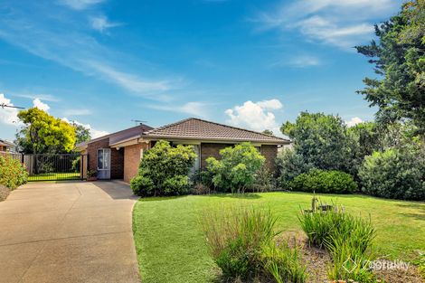 Property photo of 16 Flinders Crescent Wyndham Vale VIC 3024