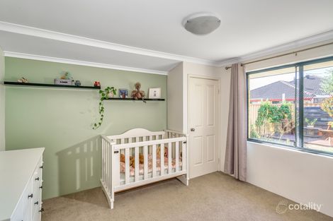 Property photo of 22 Pastrana Crescent Port Kennedy WA 6172