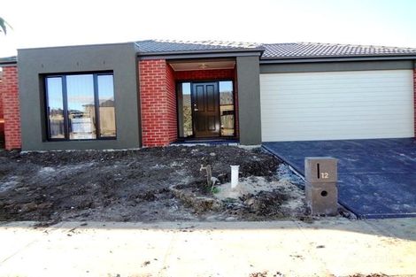 12 COPPICE ST, MERNDA, VIC 3754