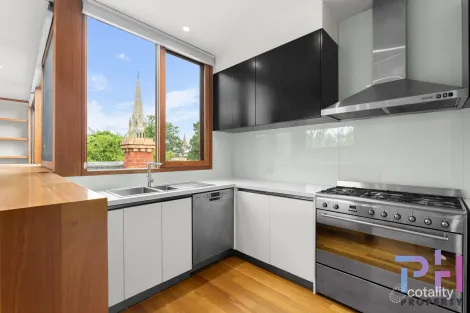 Property photo of 104 Short Street Bendigo VIC 3550