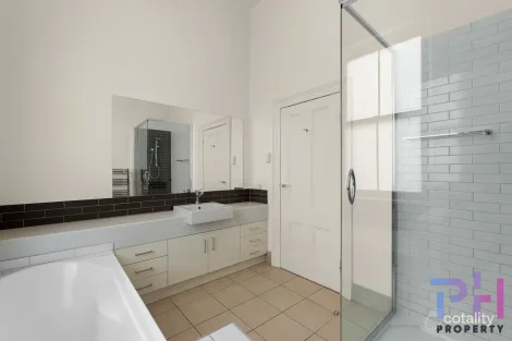 Property photo of 104 Short Street Bendigo VIC 3550