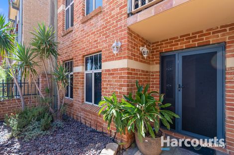 Property photo of 194 Lakeside Drive Joondalup WA 6027