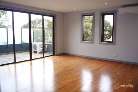Property photo of 11/11 Railway Crescent Hampton VIC 3188