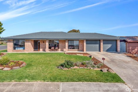 Property photo of 17 Neeangarra Crescent Hallett Cove SA 5158