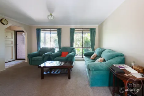 Property photo of 8 Burge Close Holt ACT 2615