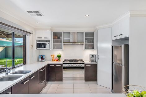 Property photo of 17 Neeangarra Crescent Hallett Cove SA 5158